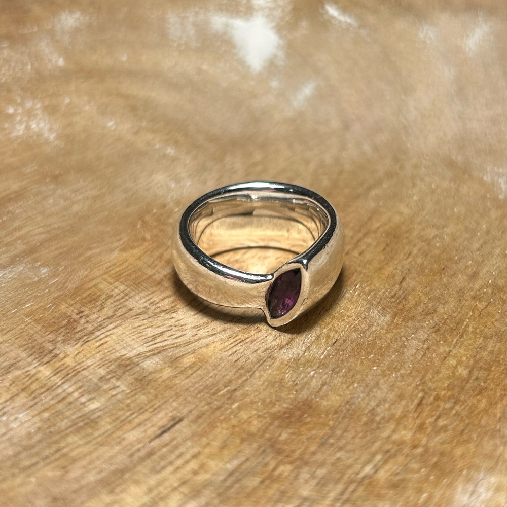 Links of London Purple Amethyst Modern Design 925 Sterling Silver Ring